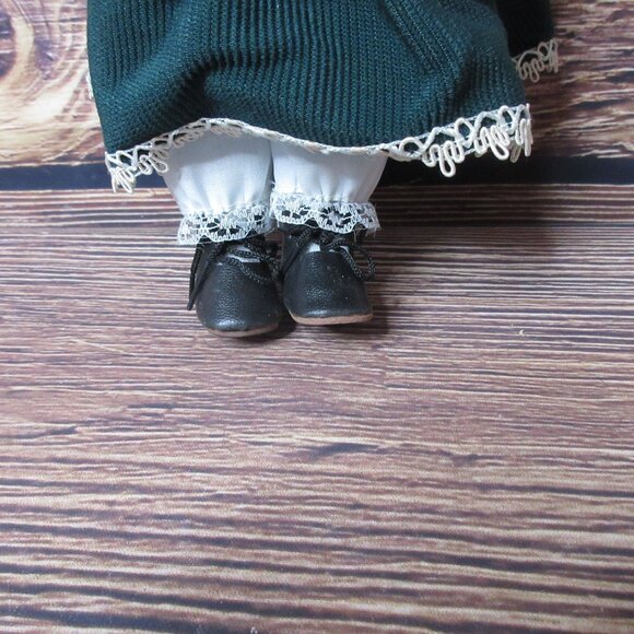 UniQue Porcelain Doll Limited Edition 16" - Lucy - Picture 3 of 7